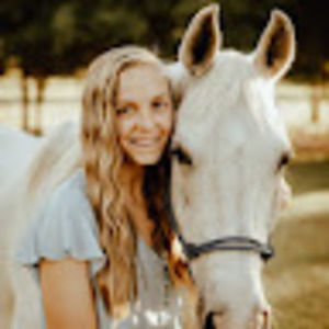 Meet your Posher, Ella